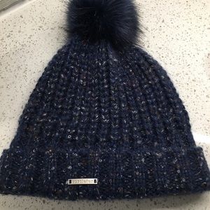 Turtlefur Pom Pom Knited Hat